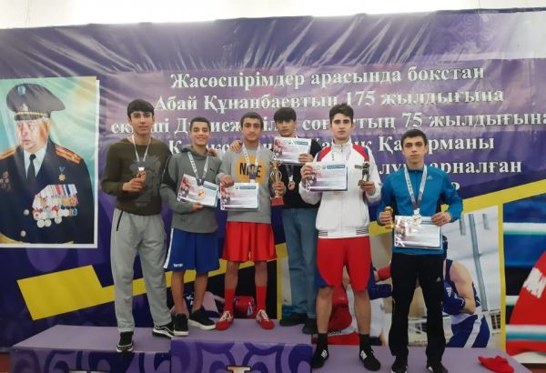 Azərbaycan boksçuları beynəlxalq turnirdə 8 medal qazanıb (FOTO)