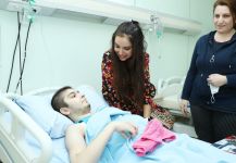 Vice-President of Heydar Aliyev Foundation Leyla Aliyeva meets with children suffering from oncological diseases (PHOTO)