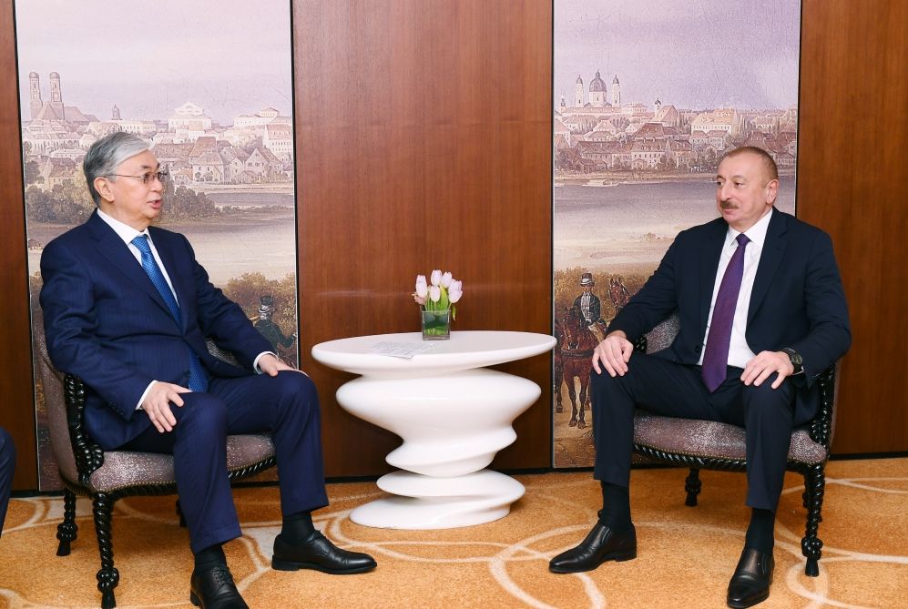 Azerbaijani, Kazakh presidents meet in Munich (PHOTO)