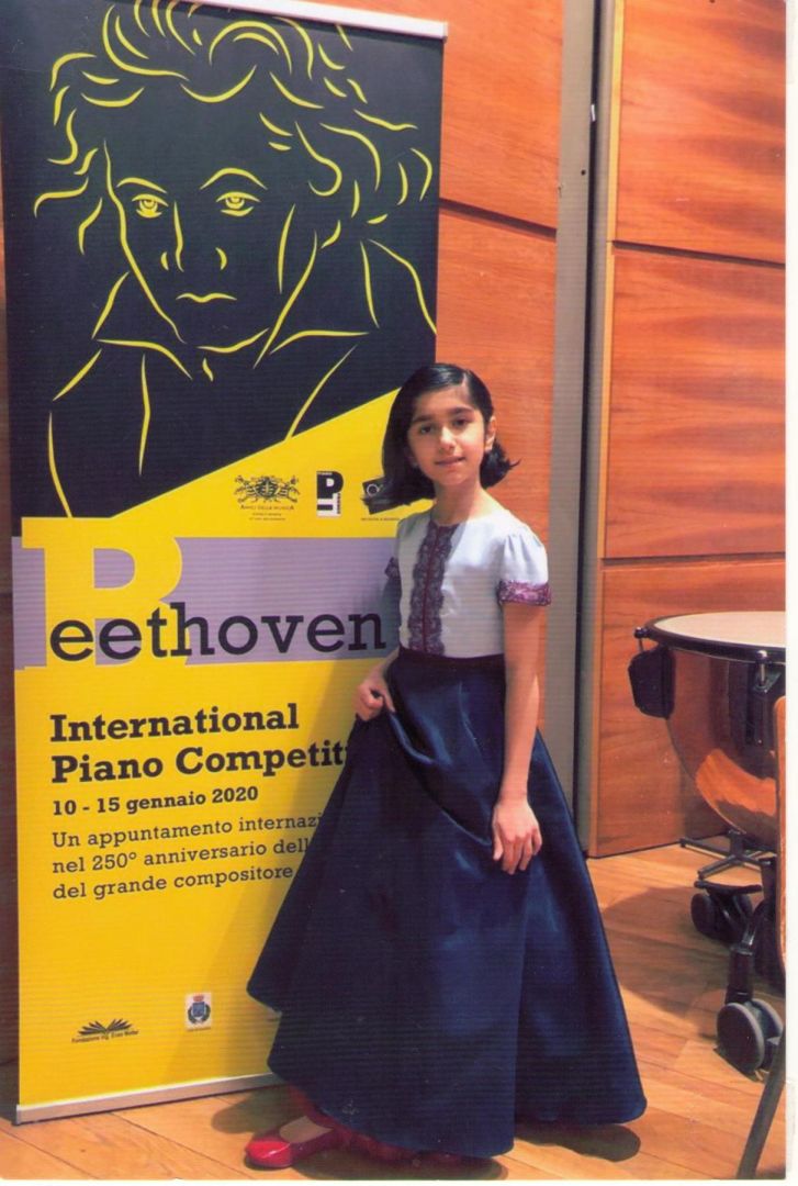 11-летний азербайджанский вундеркинд стала студенткой Женевской консерватории (ФОТО)