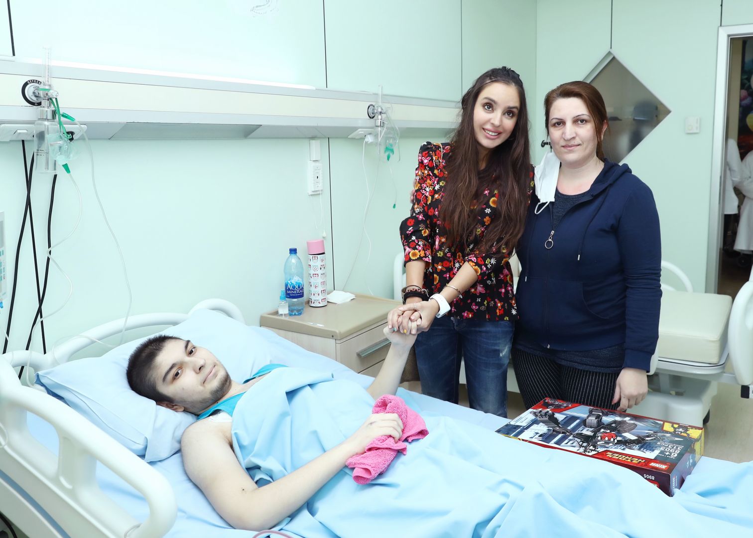 Вице-президент Фонда Гейдара Алиева Лейла Алиева встретилась с детьми, страдающими онкологическими заболеваниями (ФОТО)