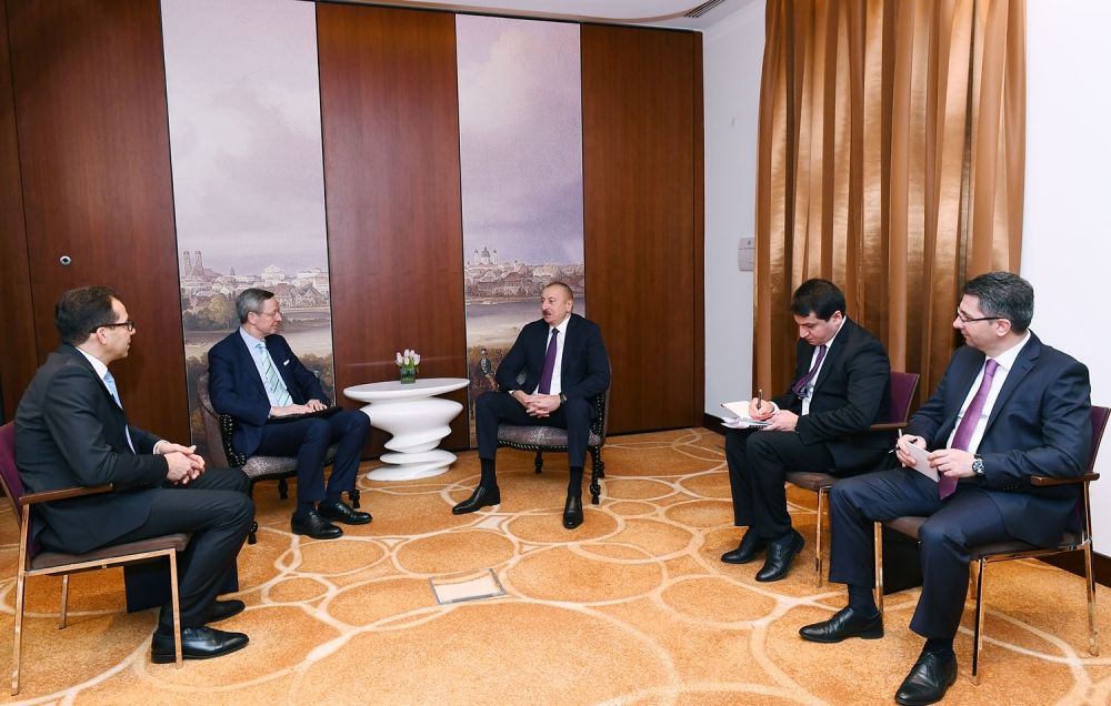 Президент Ильхам Алиев встретился в Мюнхене с руководителем рабочей группы по странам Южного Кавказа Восточной деловой ассоциации Германии (ФОТО)
