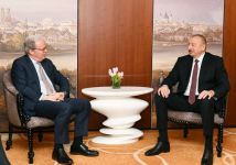 President Ilham Aliyev meets World Bank Managing Director in Munich (PHOTO)