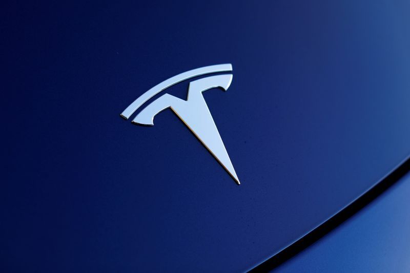 "Tesla" dünyanın ən bahalı avtomobil şirkəti oldu