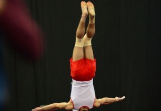Первое место по прыжкам на акробатической дорожке в рамках Кубка мира в Баку занял американский гимнаст