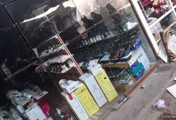 TƏBİB: В пожаре в бакинском т/ц "Садарак" пострадали 10 человек