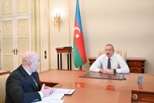 Президент Ильхам Алиев принял председателя Правления Бакинского транспортного агентства (ФОТО/ВИДЕО) (версия 2)