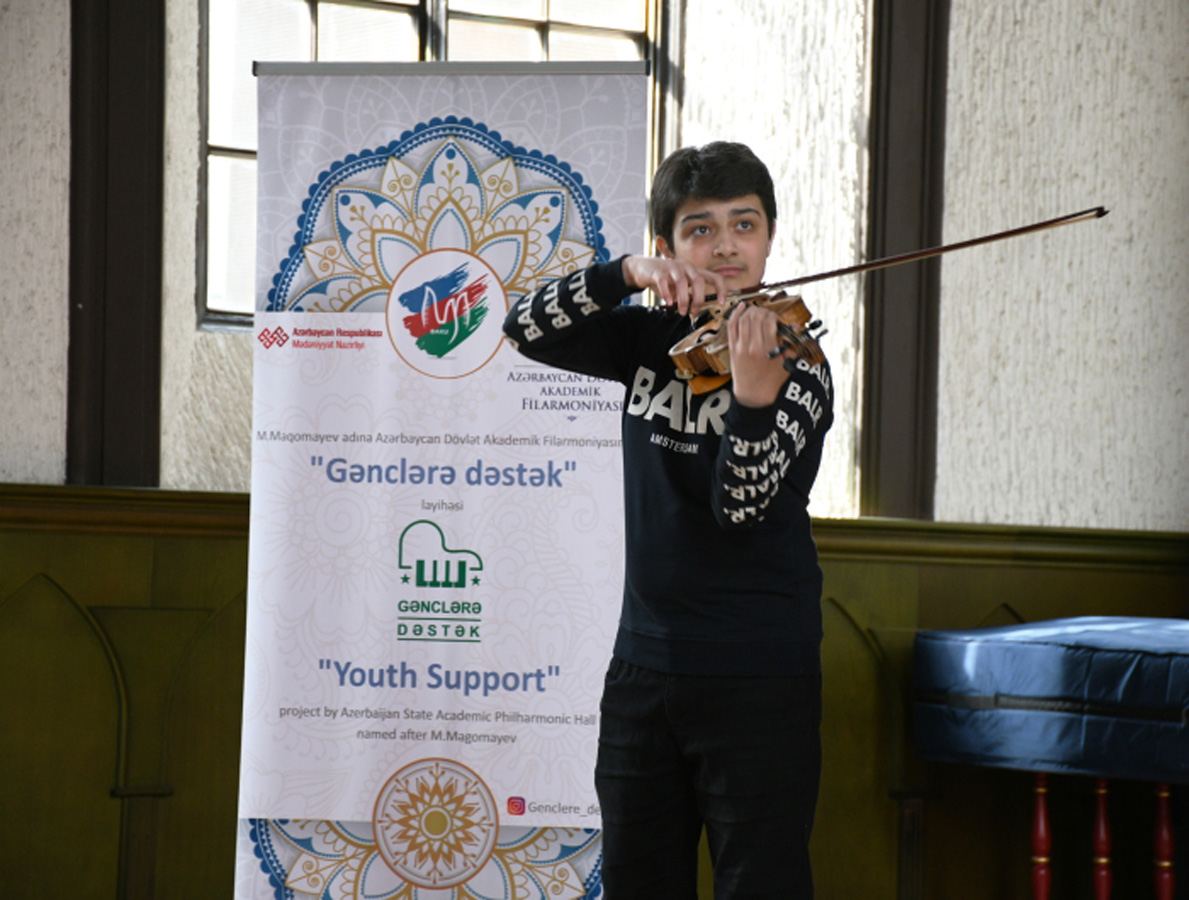 Чему может научить украинец азербайджанцев (ФОТО)