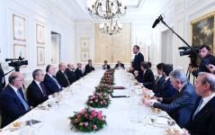 Президент Ильхам Алиев провел рабочий обед с руководителями крупнейших компаний Италии (ФОТО)