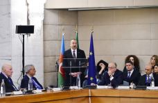 Prezident İlham Əliyev Romada Azərbaycan-İtaliya biznes forumunda iştirak edib (FOTO) (YENİLƏNİB)