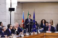 Президент Ильхам Алиев принял участие в азербайджано-итальянском бизнес-форуме в Риме (ФОТО) (версия 2)