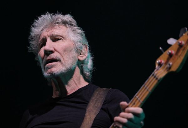Roger Waters of Pink Floyd joins Assange supporters in London protest march