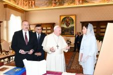 Президент Азербайджана Ильхам Алиев встретился в Ватикане с Папой Франциском (ФОТО) (Версия 2)