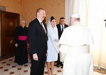 Azerbaijan’s President Ilham Aliyev, First Lady Mehriban Aliyeva meet with Pope Francis in Vatican (PHOTO)