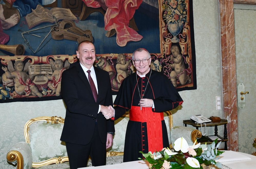 Azerbaijan’s President Ilham Aliyev, First Lady Mehriban Aliyeva meet with Vatican Secretary of State Cardinal (PHOTO)