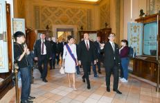 Президент Ильхам Алиев и Первая леди Мехрибан Алиева ознакомились в Ватикане с Сикстинской капеллой и Собором Святого Петра (ФОТО)
