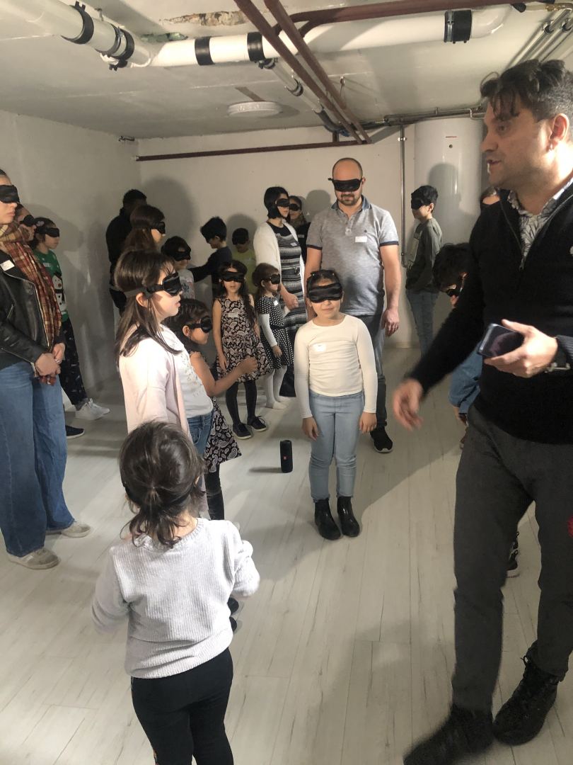 В азербайджанской школе Карабах в Швейцарии прошел квест, посвященный Ходжалинской трагедии (ФОТО)