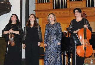 В Зале камерной и органной музыки в Баку почтили память жертв Ходжалинского геноцида (ФОТО)
