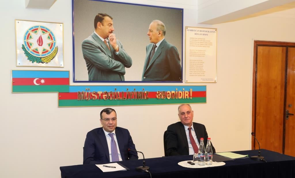Nazir Sahil Babayev AZƏRTAC-ın kollektivi ilə görüşüb (FOTO)