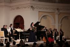 Сохранить традиции – молодежь Азербайджана играет на национальных инструментах  (ФОТО)