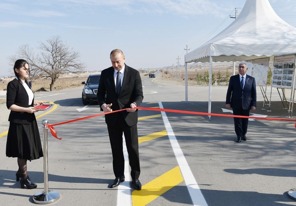 Президент Ильхам Алиев принял участие в открытии автодороги Шамкир-Аббаслы-Нариманлы после реконструкции (ФОТО) (Версия 2)