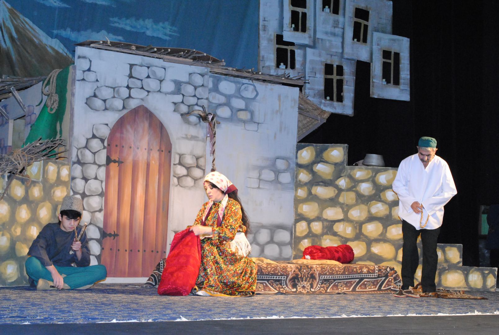 Sumqayıt Dövlət Dram Teatrında bu həftəsonu yeni tamaşanın premyerası baş tutacaq (FOTO) - Gallery Image