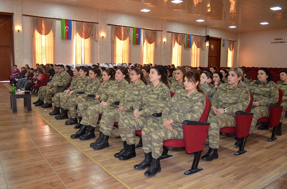 Azərbaycan Ordusunda Beynəlxalq Qadınlar Günü qeyd edilib (FOTO/VİDEO) - Gallery Image