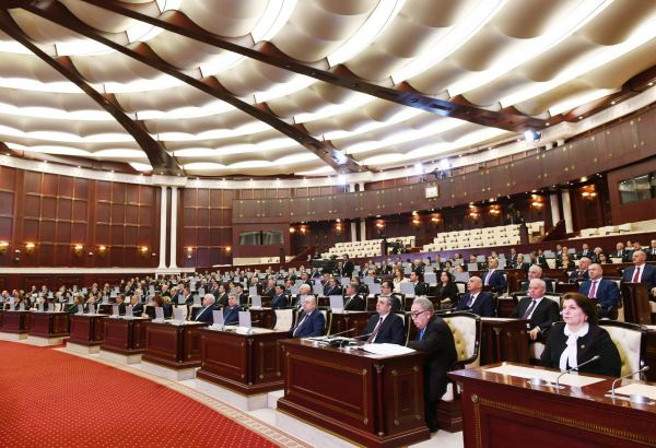 Избраны зампреды парламентских комитетов Азербайджана