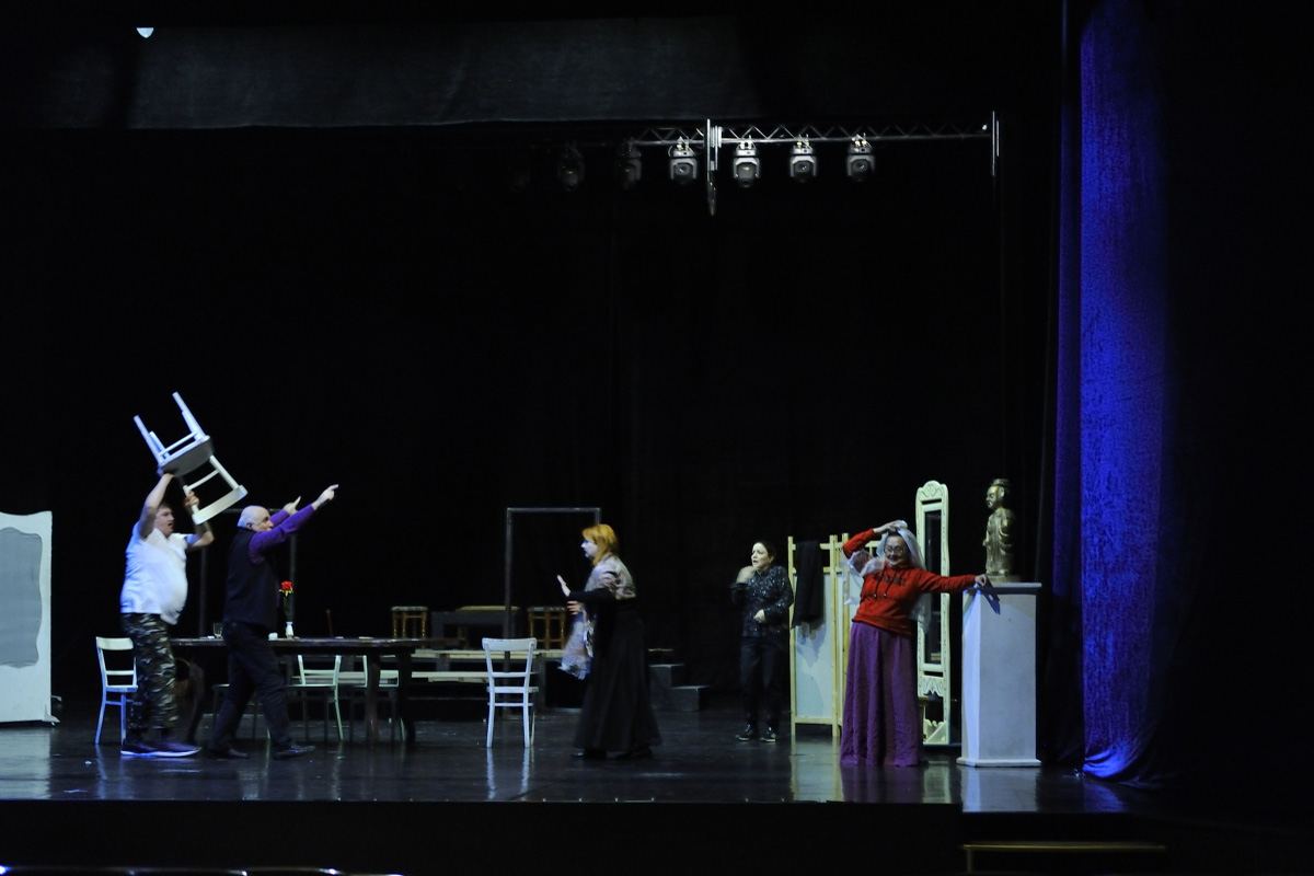 Milli Dram Teatrında “Filumena Marturano” tamaşasının məşqləri davam edir (FOTO)