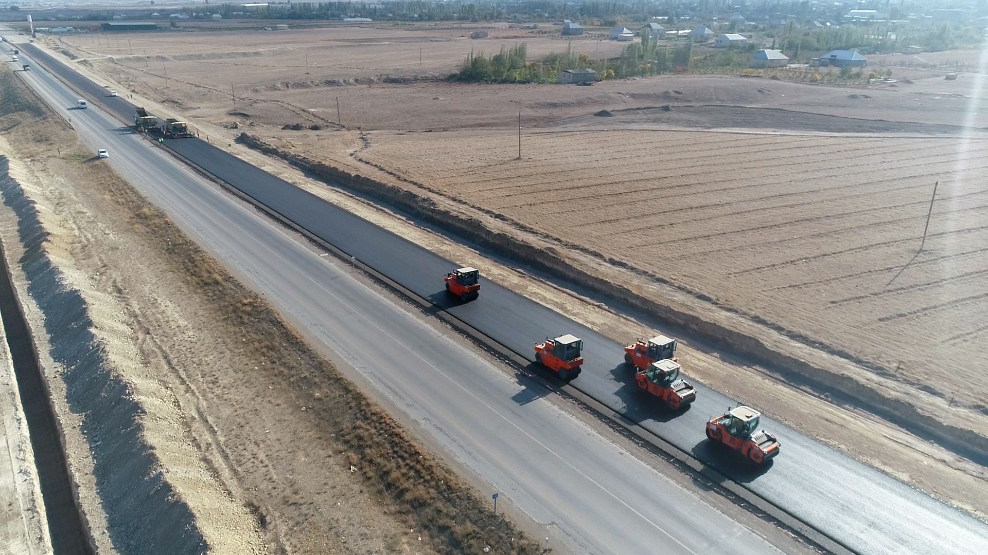 M2 magistralının Gəncə-Gürcüstan sərhədi hissəsi 4 zolağa genişləndirilir (FOTO)