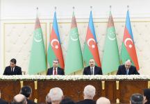 Подписаны азербайджано-туркменские документы (ФОТО) (ВИДЕО) (версия 2)