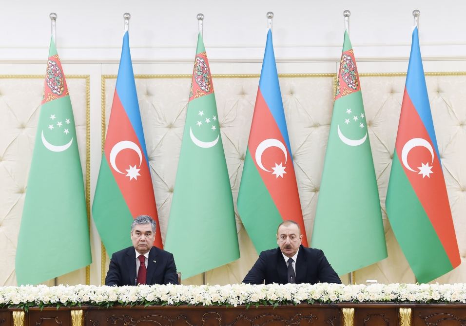 Azerbaijani, Turkmen presidents made press statements (PHOTO)
