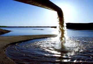 Случаи сброса сточных вод в Каспий заметно сократились - минэкологии Азербайджана