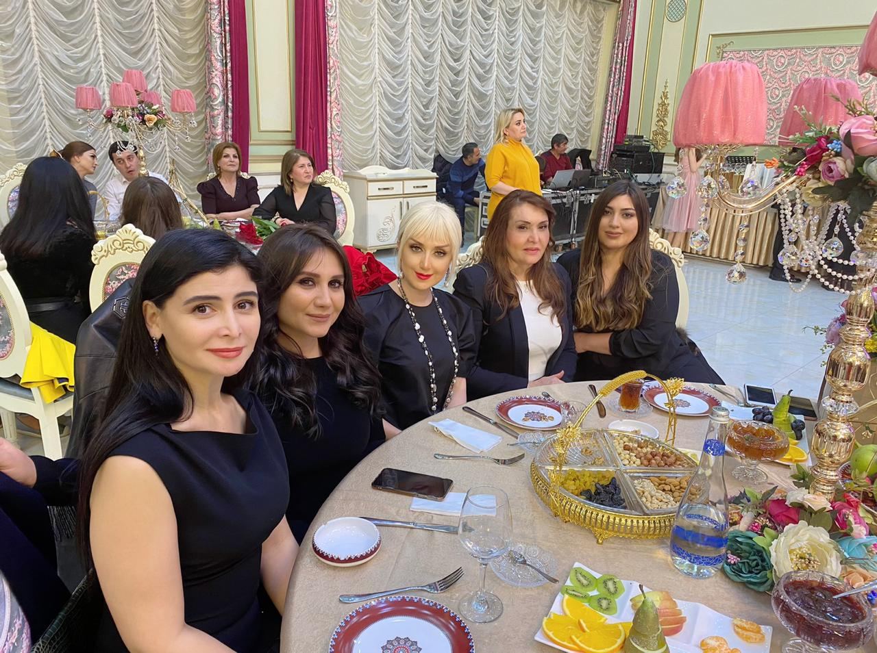 В Баку прошла церемония награждения национальной премии "Деловая женщина года" (ФОТО)