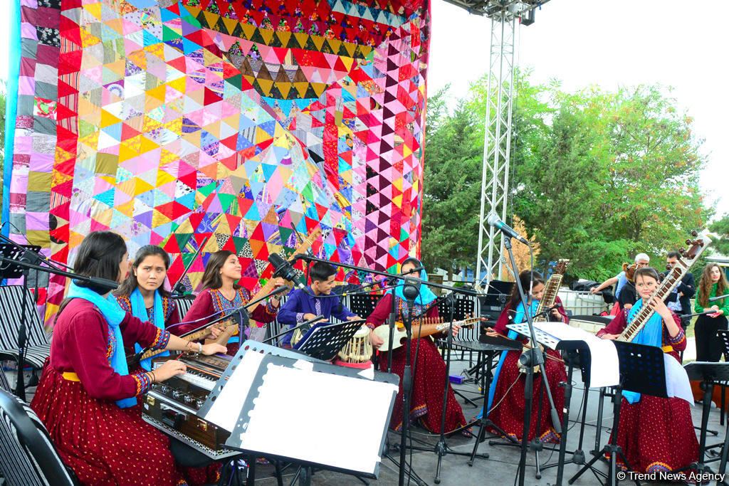 Всемирный день поэзии в Азербайджане (ФОТО)