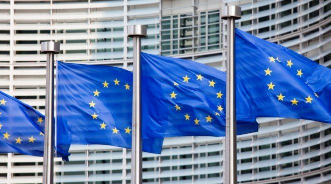 Еврокомиссар призвал к запуску плана ЕС для восстановления экономики уже летом