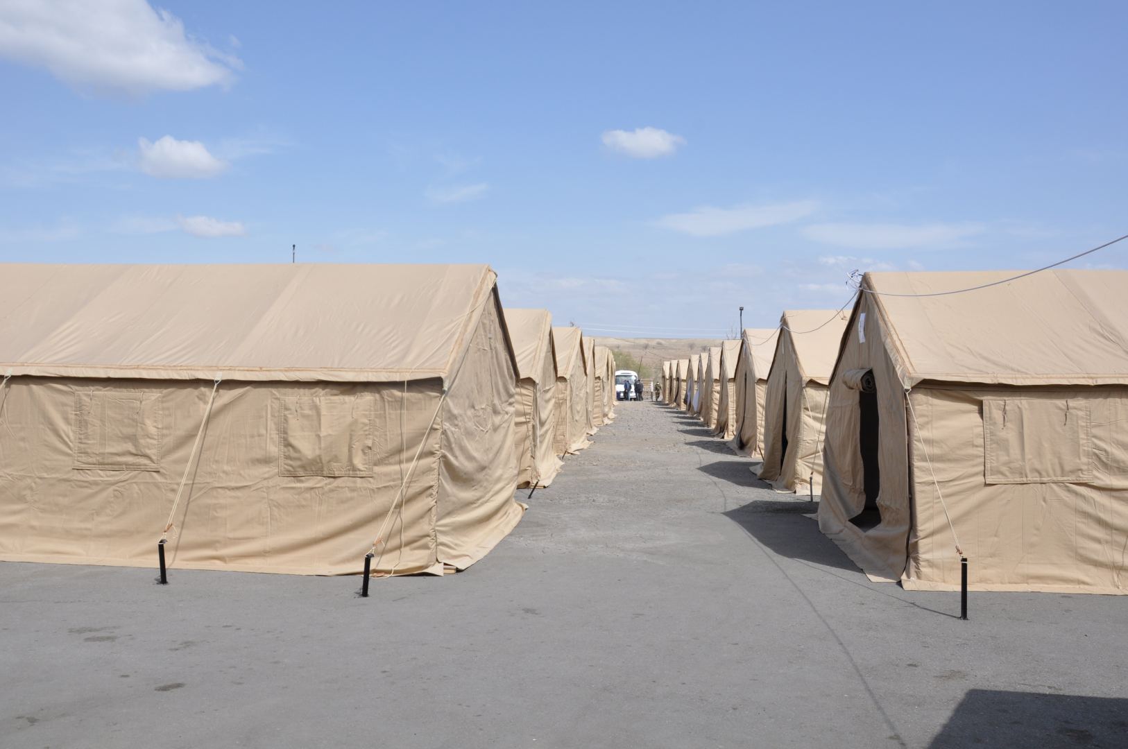 FHN sərhəd məntəqələrində çadırların sayını artırdı (FOTO/VİDEO)