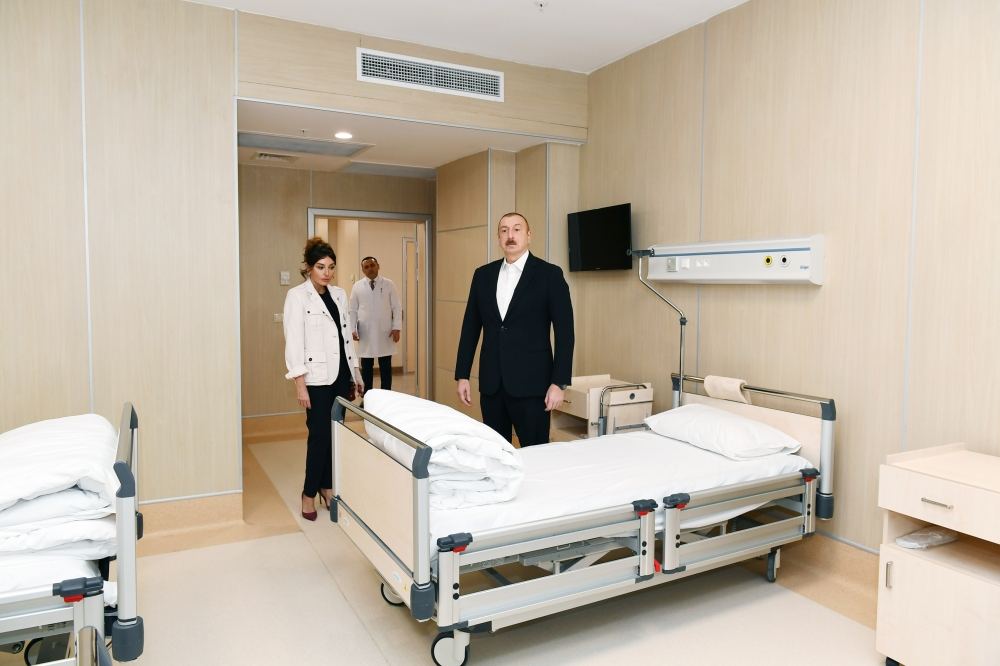 President Ilham Aliyev, First Lady Mehriban Aliyeva attended opening of “Yeni klinika” medical institution in Baku (PHOTO/VIDEO)