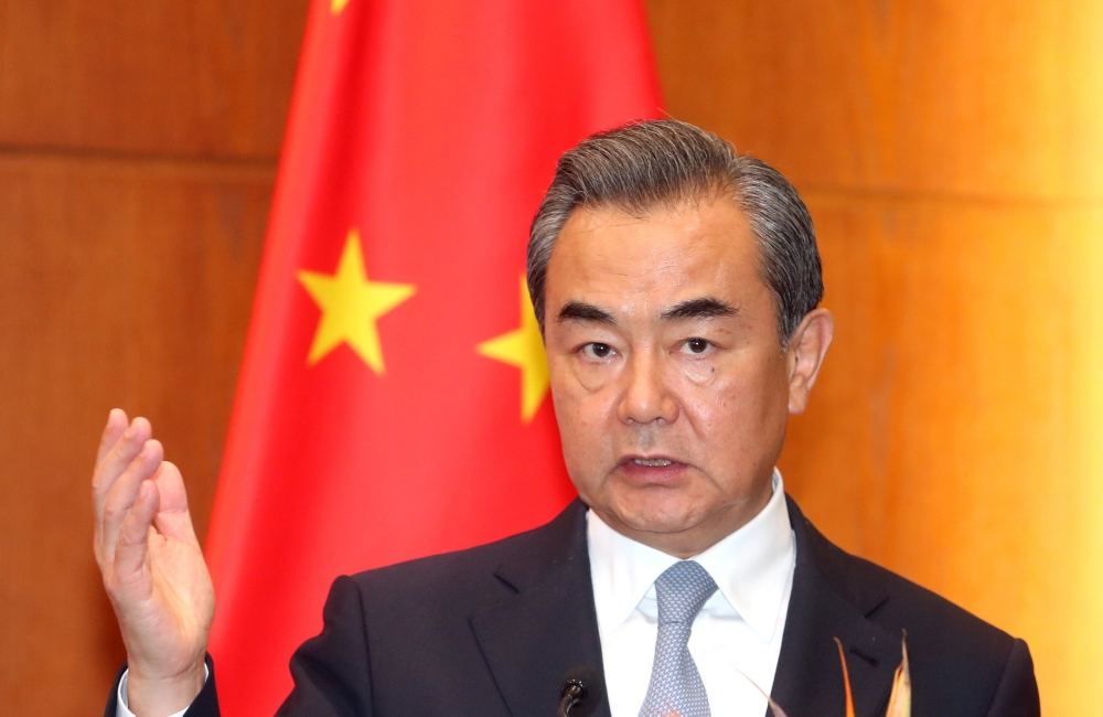 Chinese FM says China ready to help Azerbaijan fight coronavirus