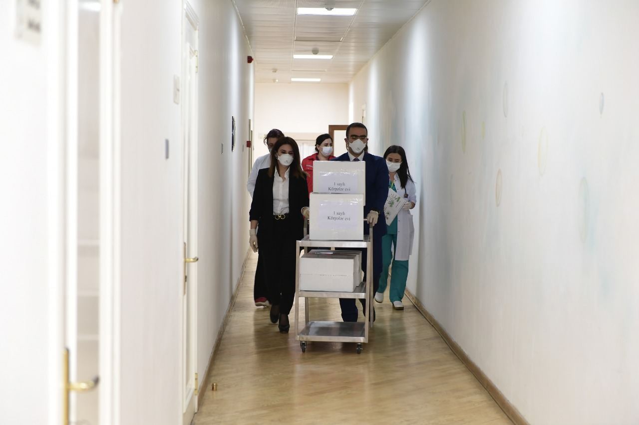 Heydər Əliyev Fondu koronavirus infeksiyası ilə mübarizə sahəsində bir sıra müəssisələrin dezinfeksiya işlərini təşkil edib (FOTO/VİDEO)
