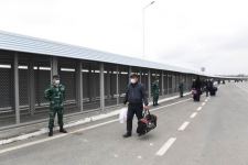Госпогранслужба обеспечила въезд в страну азербайджанских граждан, прибывших из России (ФОТО)