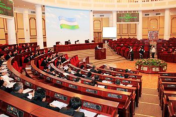 Депутаты Олий Мажлиса Узбекистана предложили ввести амнистию капитала