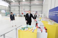 Президент Ильхам Алиев принял участие в открытии предприятия по производству медицинских масок в Сумгайытском химическом промышленном парке (ФОТО/ВИДЕО)