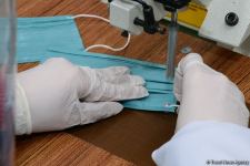 В Азербайджане приступили к производству медицинских масок (ФОТО/ВИДЕО) (версия 2)