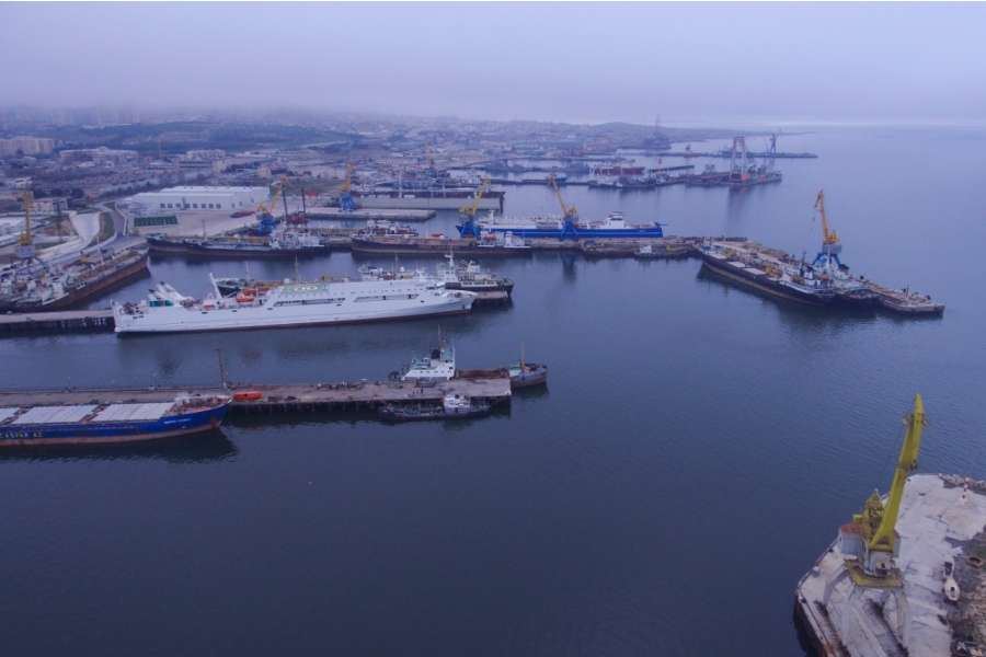 В прошлом году на азербайджанском судоремонтном заводе было отремонтировано более 50 судов