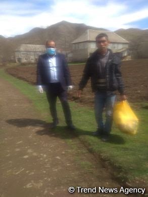 Deputat Arzu Nağıyev aztəminatlı, tənha yaşayan 50 ailəyə ərzaq yardımı edib (FOTO)