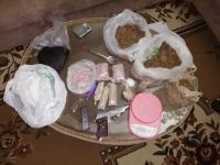 Onlayn yolla narkotik və  psixotrop maddələr satan daha bir narkokuryer saxlanıldı (FOTO)