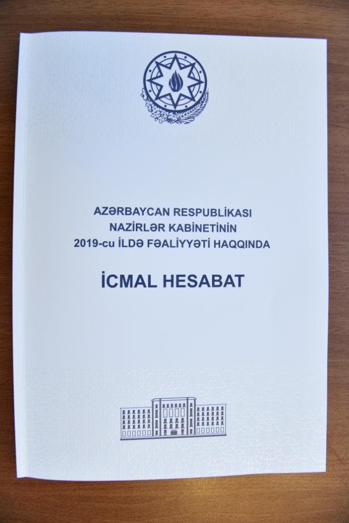 Nazirlər Kabineti illik hesabatın yeni formasını təqdim edib (FOTO)