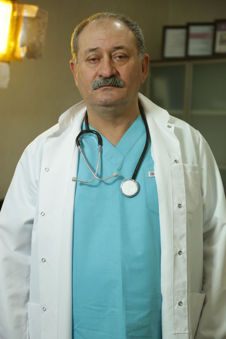 Азербайджанский режиссер посвятил фильм врачам, полицейским и журналистам, борющимся с коронавирусом (ФОТО)