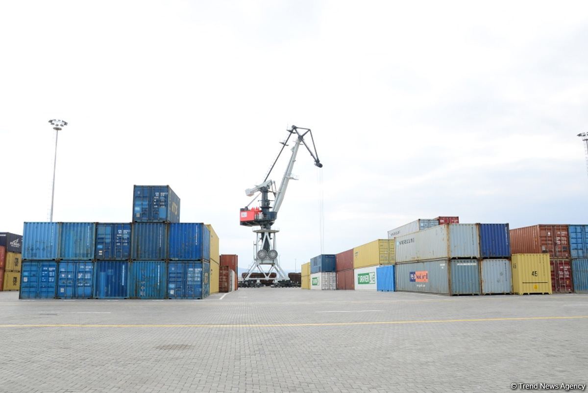 Kazakhstan boosts containers handling at its seaports